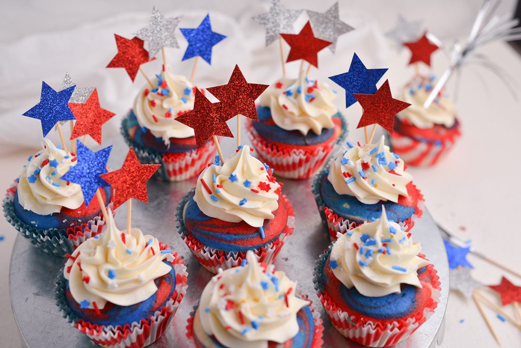 tray of 4th of july cupcakes