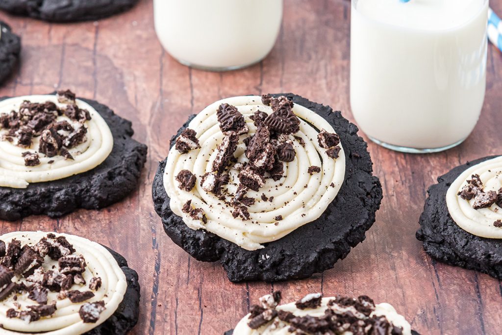 close up of oreo cookies